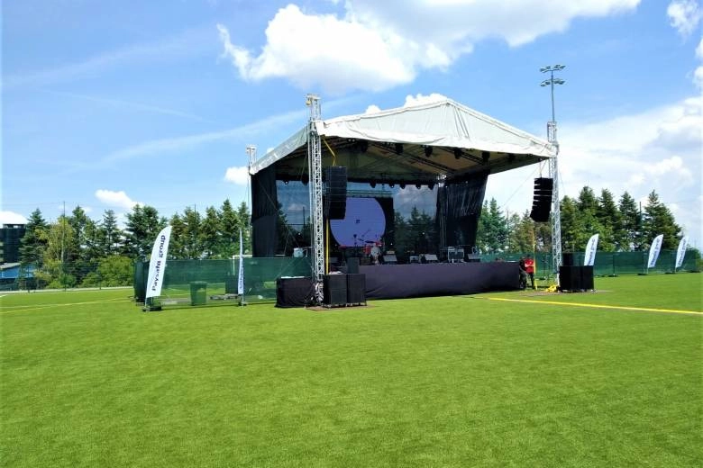 Stage and attraction for a corporate event